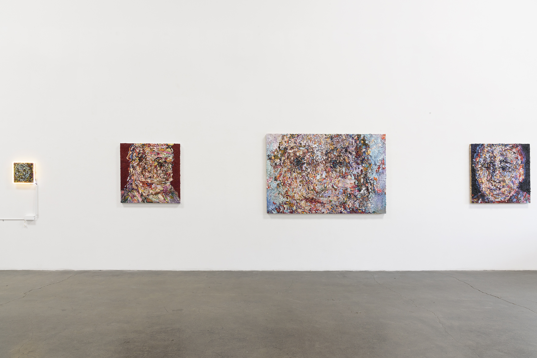  Installation view 